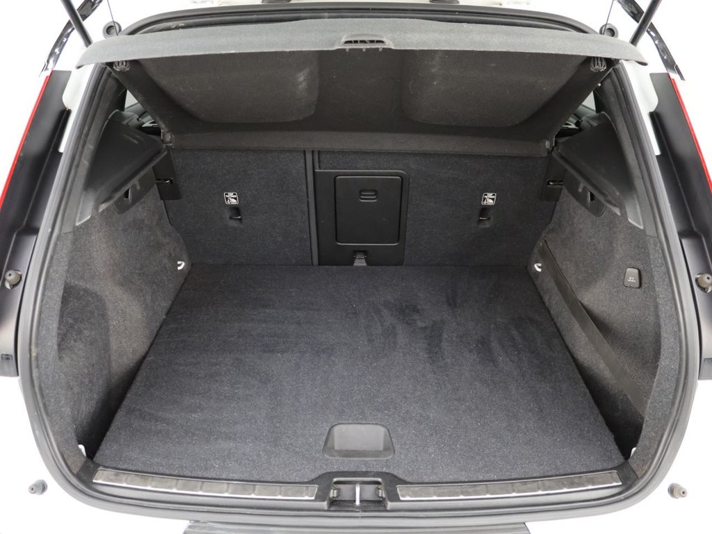 Used Volvo XC40 2020 for sale - 76380144: Photo 26