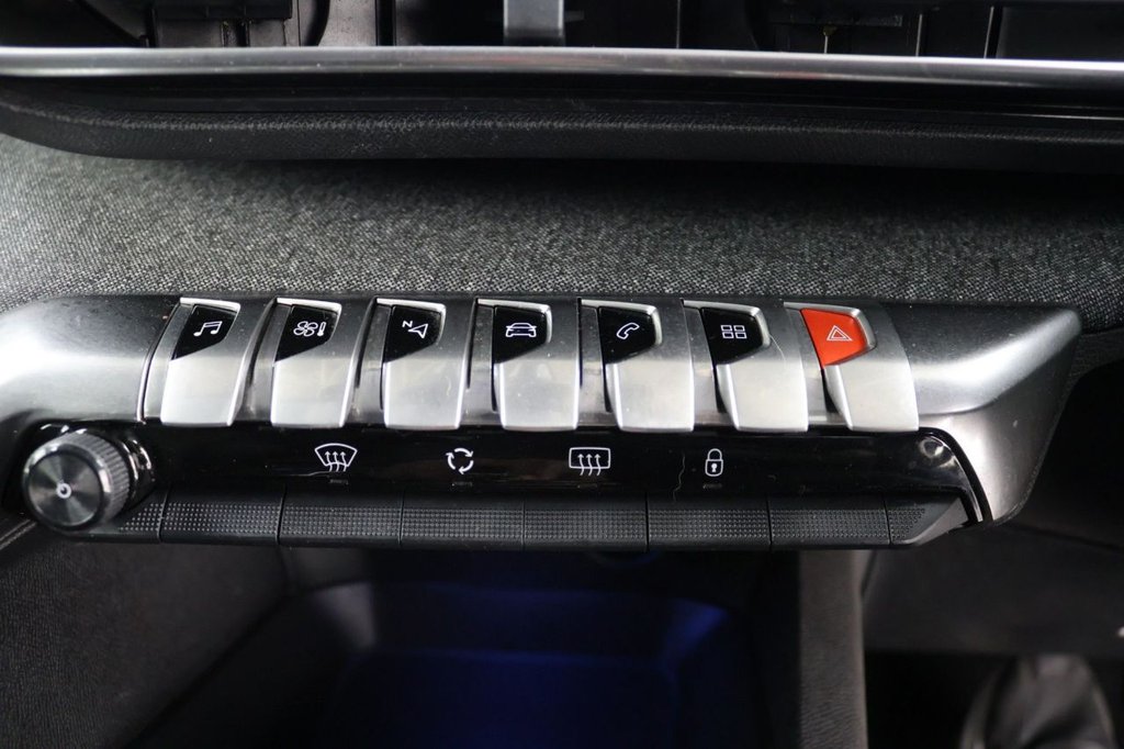 Used Peugeot 3008 2018 for sale - 77313626: Photo 16