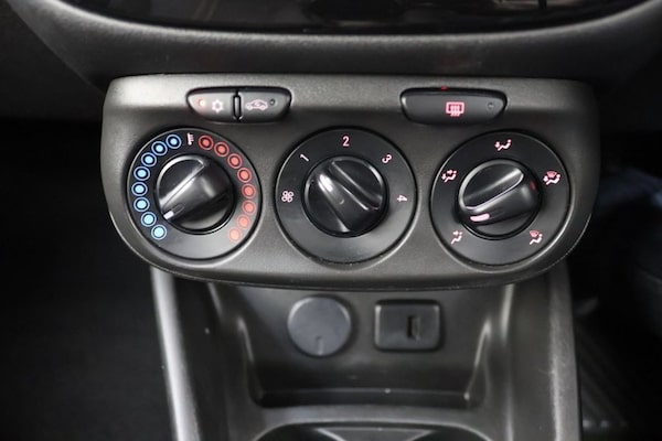 Used Vauxhall Corsa 2017 for sale - 76256495: Photo 13