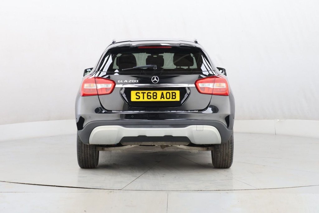 Used Mercedes-Benz GLA 2018 for sale - 77631702: Photo 9