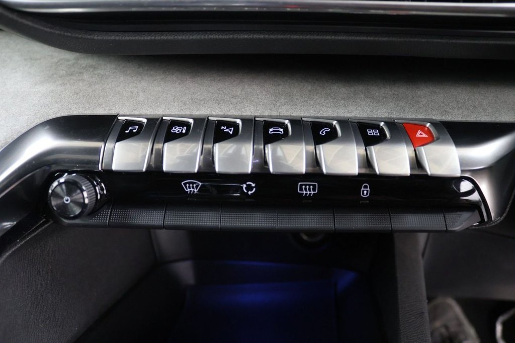 Used Peugeot 3008 2021 for sale - 77463749: Photo 14