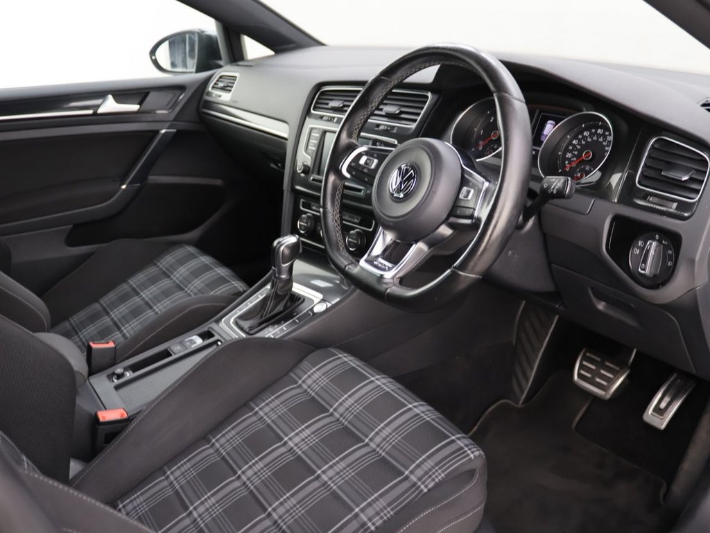 Used Volkswagen Golf 2016 for sale - 76333436: Photo 10