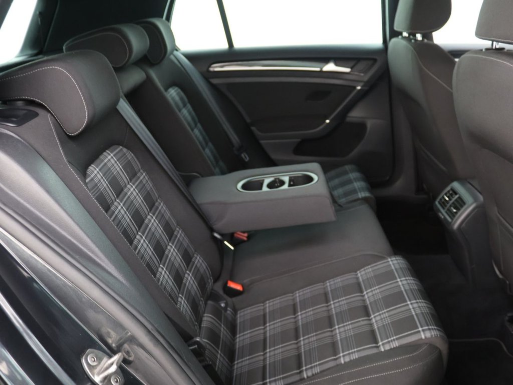 Used Volkswagen Golf 2016 for sale - 76333436: Photo 16