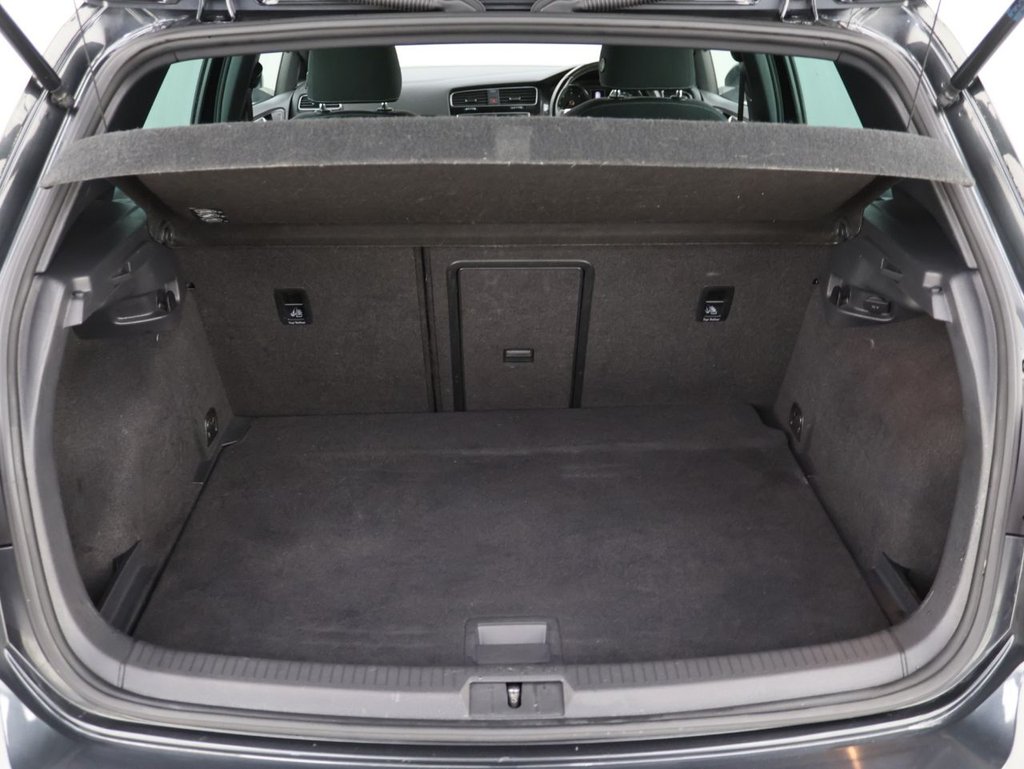 Used Volkswagen Golf 2016 for sale - 76333436: Photo 24