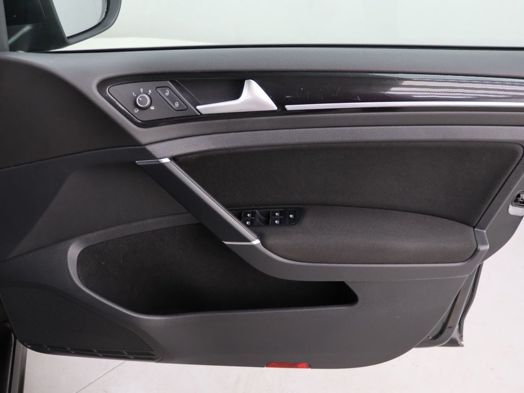 Used Volkswagen Golf 2016 for sale - 76333436: Photo 25