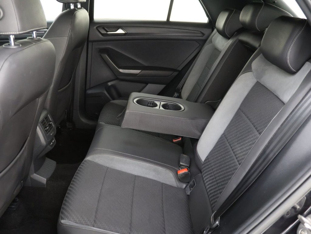 Used Volkswagen T-Roc 2021 for sale - 76867373: Photo 21
