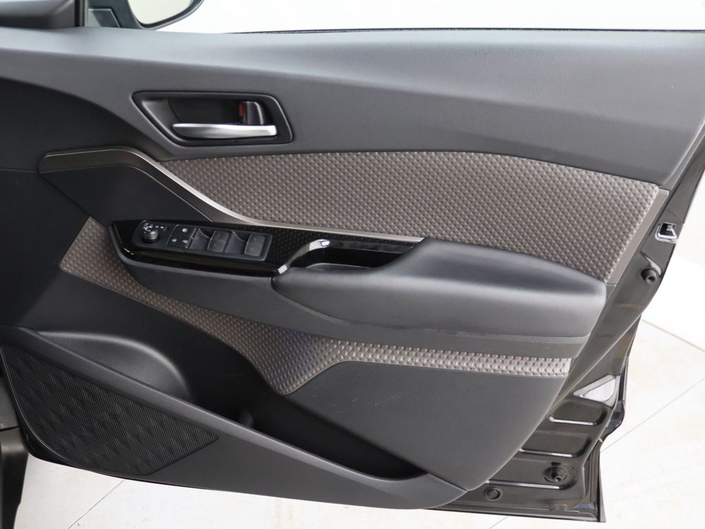 Used Toyota C-HR 2020 for sale - 77879331: Photo 26