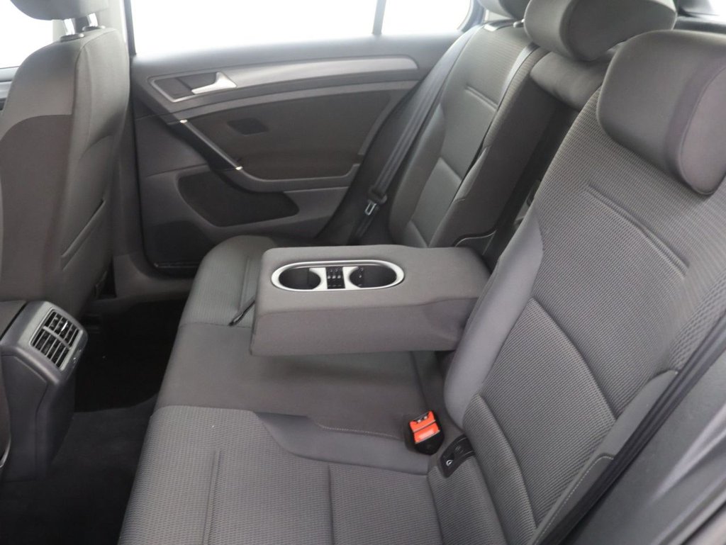 Used Volkswagen Golf 2018 for sale - 77703727: Photo 20