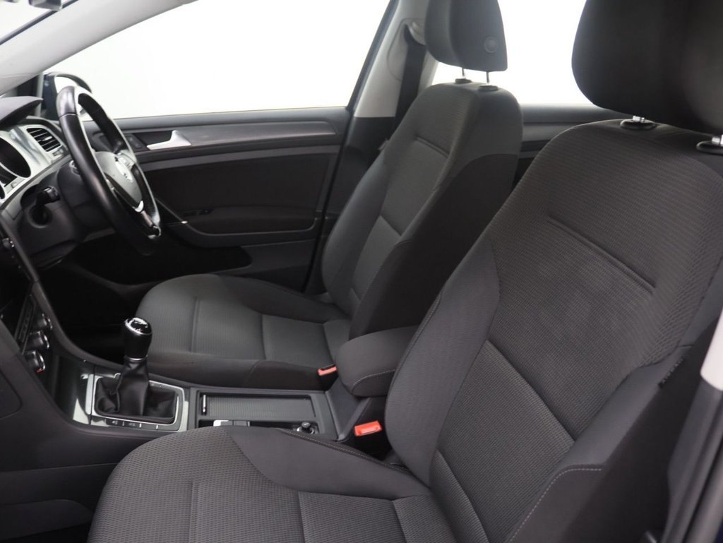 Used Volkswagen Golf 2018 for sale - 77703727: Photo 21