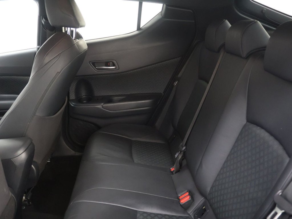 Used Toyota C-HR 2020 for sale - 77666952: Photo 21