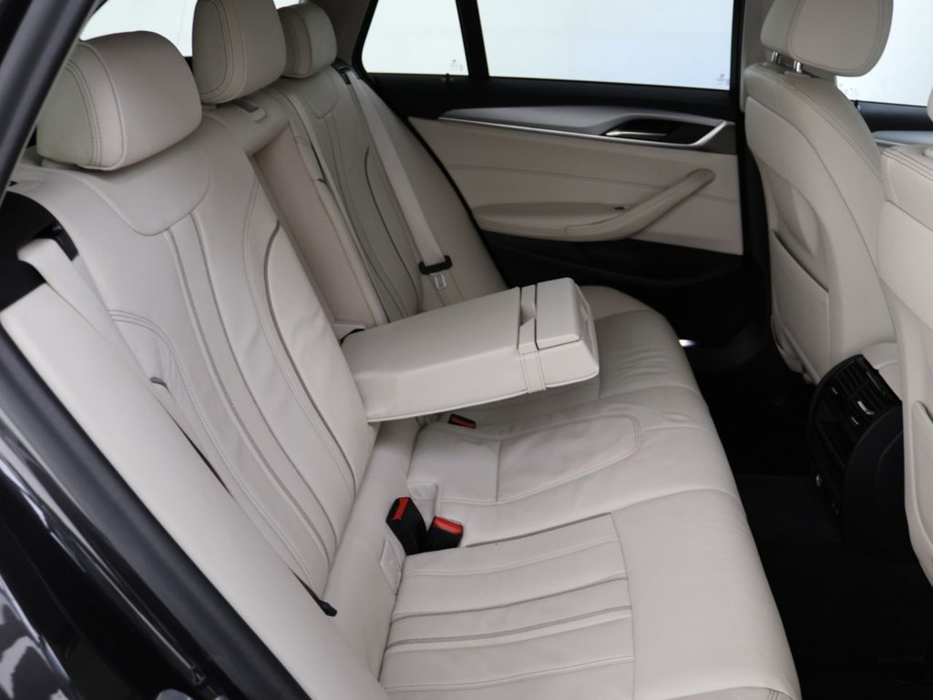 Used BMW 5 Series 2021 for sale - 76724427: Photo 3