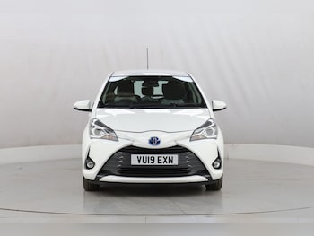 Used Toyota Yaris 2019 for sale - 78768675: Photo