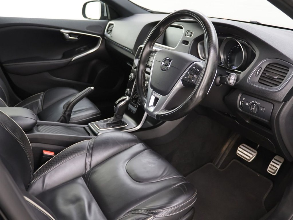 Used Volvo V40 2019 for sale - 77719531: Photo 10