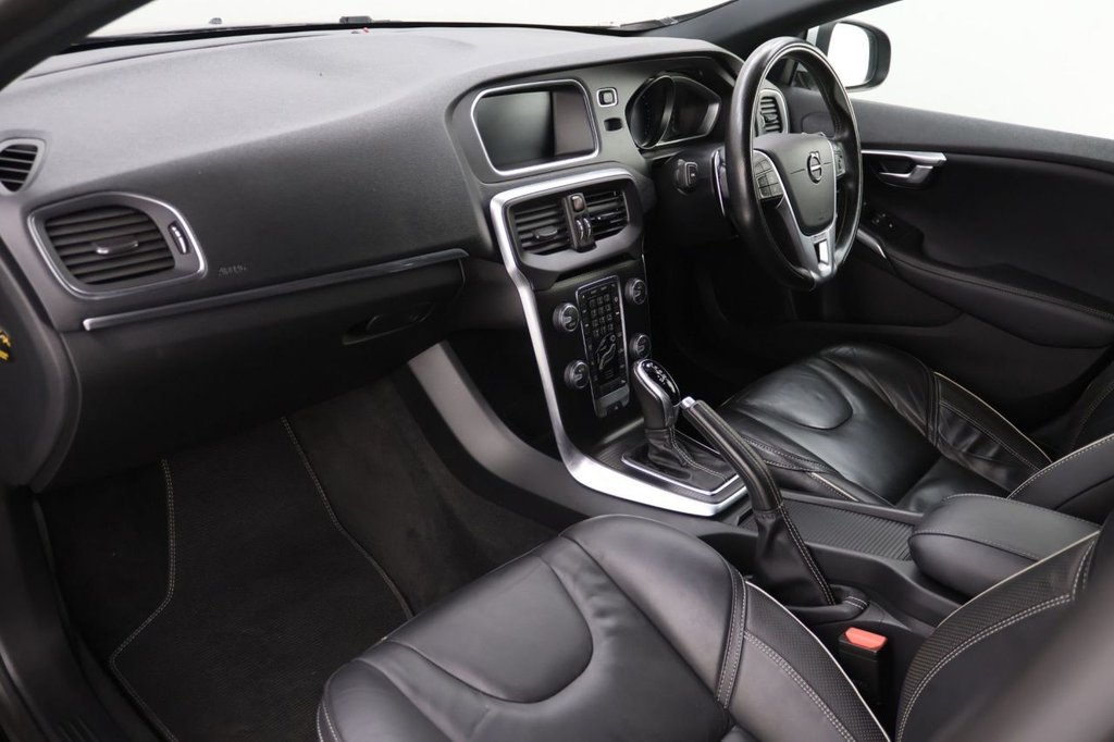 Used Volvo V40 2019 for sale - 77719531: Photo 24