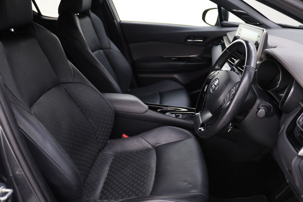 Used Toyota C-HR 2020 for sale - 77621194: Photo 12