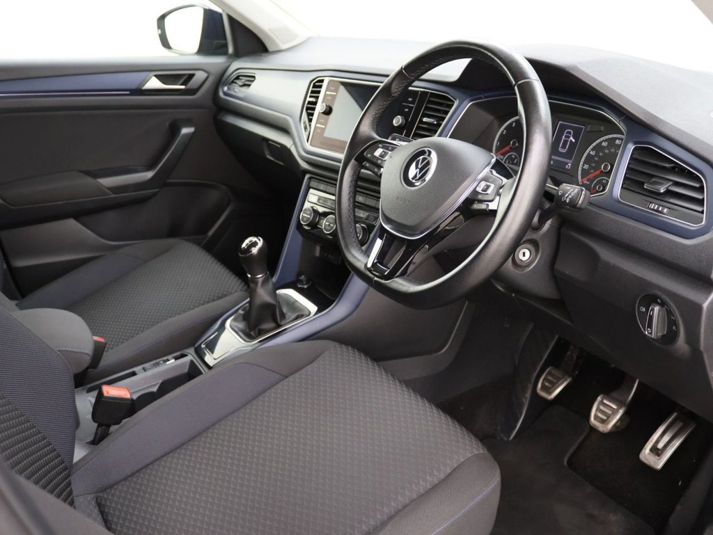 Used Volkswagen T-Roc 2021 for sale - 76631656: Photo 10