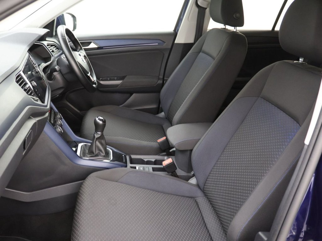 Used Volkswagen T-Roc 2021 for sale - 76631656: Photo 22