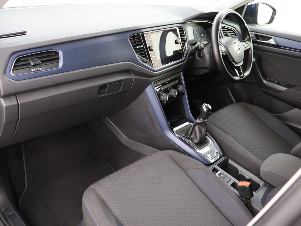 Used Volkswagen T-Roc 2021 for sale - 76631656: Photo 24