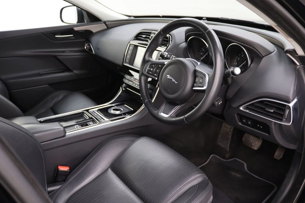 Used Jaguar XE 2018 for sale - 78044211: Photo 10