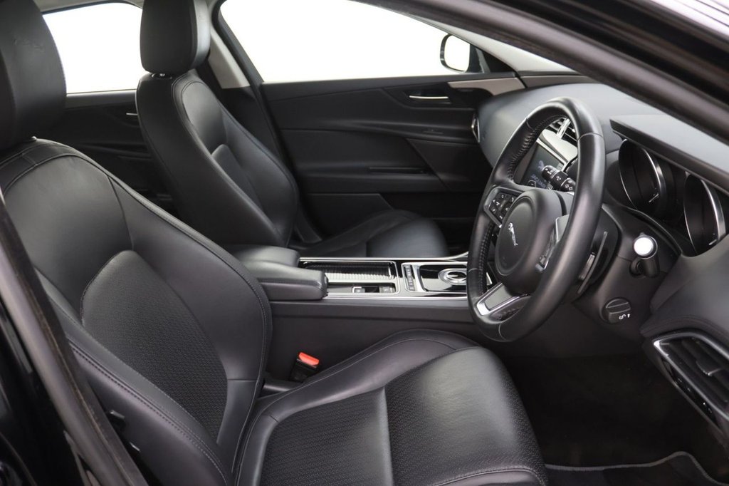 Used Jaguar XE 2018 for sale - 78044211: Photo 12