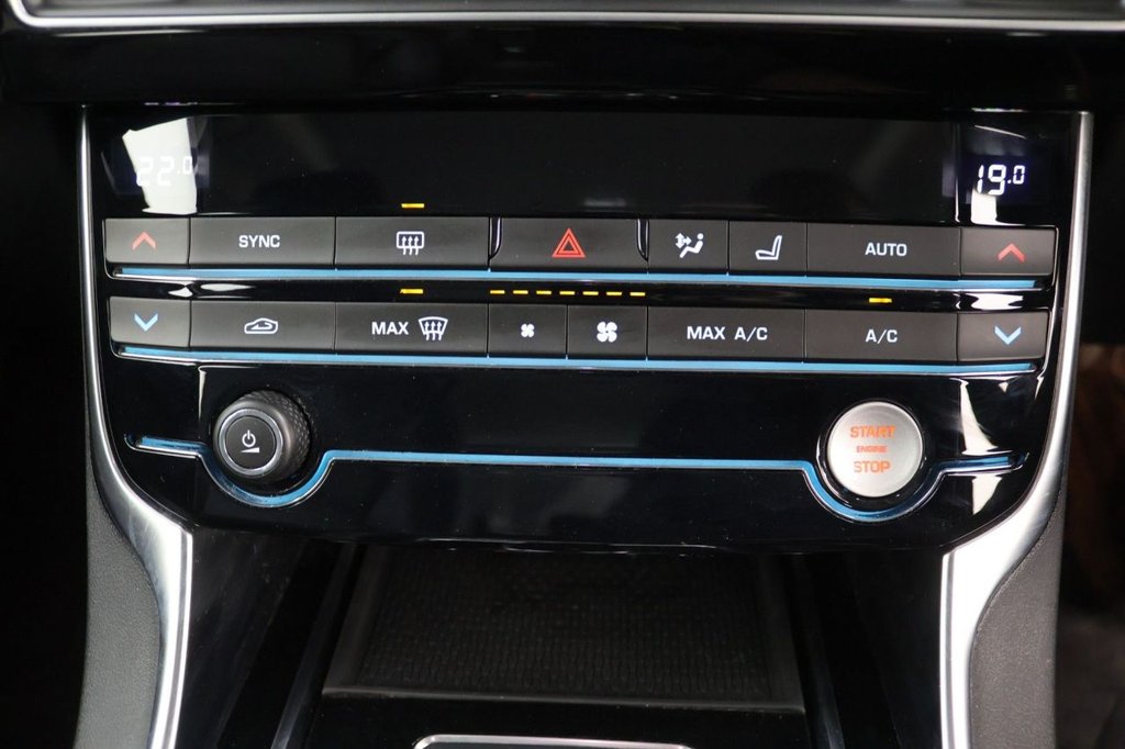 Used Jaguar XE 2018 for sale - 78044211: Photo 13