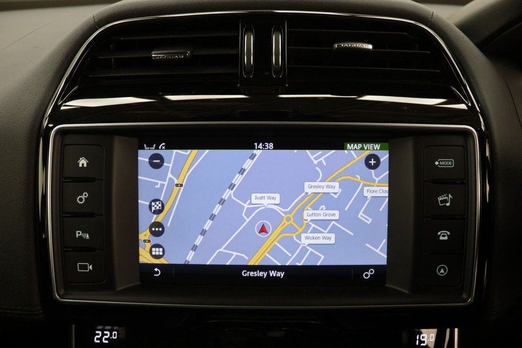 Used Jaguar XE 2018 for sale - 78044211: Photo 16