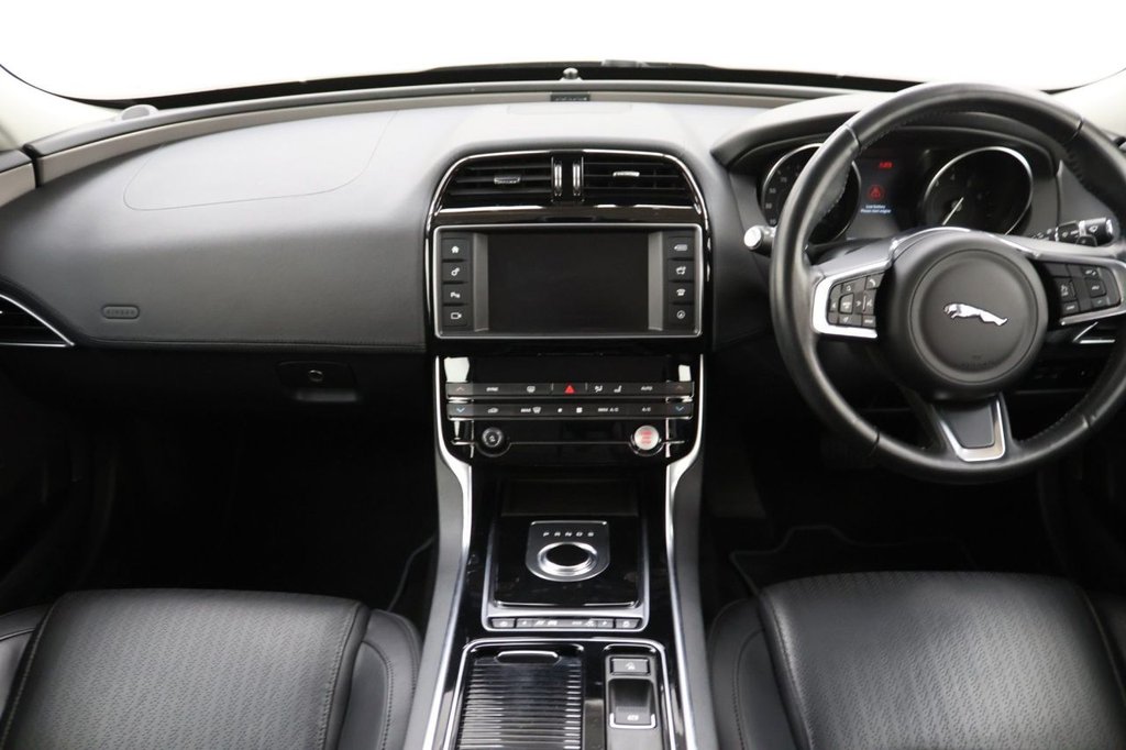 Used Jaguar XE 2018 for sale - 78044211: Photo 18