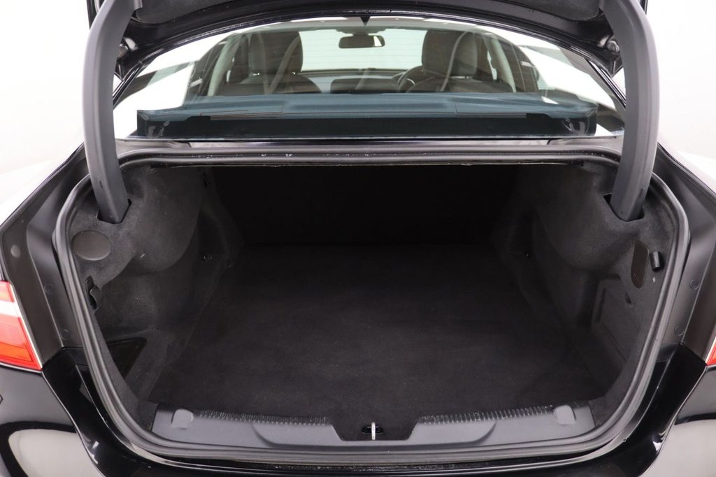 Used Jaguar XE 2018 for sale - 78044211: Photo 25