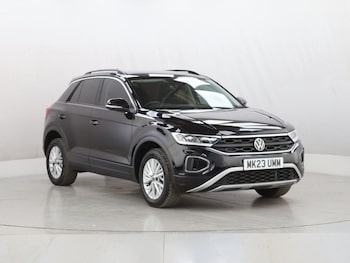 Used Volkswagen T-Roc 2023 for sale - 78749047: Photo
