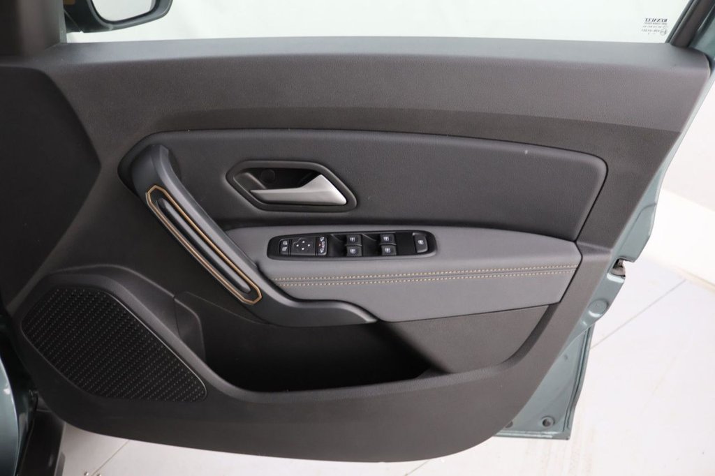 Used Dacia Duster 2023 for sale - 76962026: Photo 26