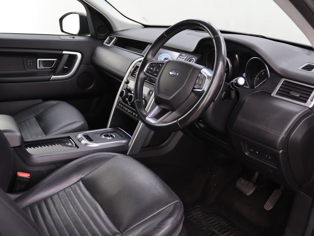 Used Land Rover Discovery Sport 2017 for sale - 76950263: Photo 12