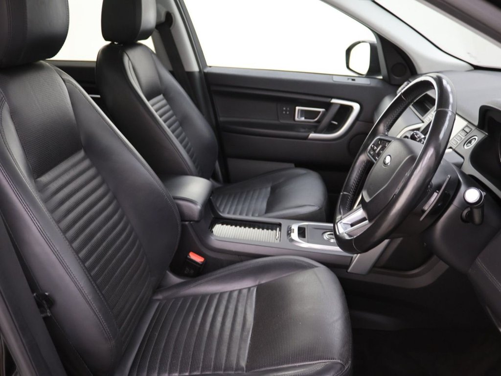 Used Land Rover Discovery Sport 2017 for sale - 76950263: Photo 13