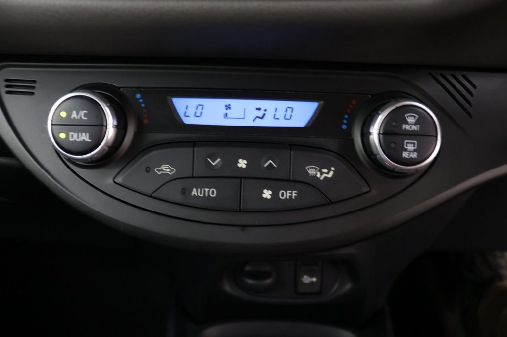 Used Toyota Yaris 2019 for sale - 77976597: Photo 12