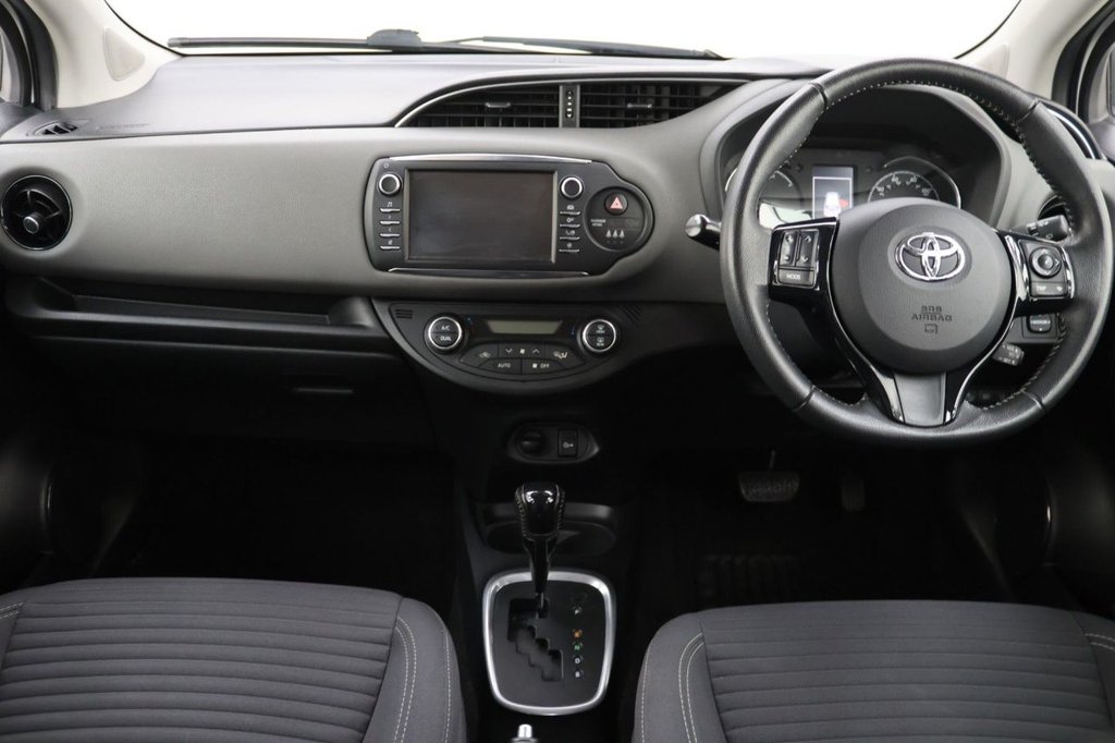 Used Toyota Yaris 2019 for sale - 77976597: Photo 17