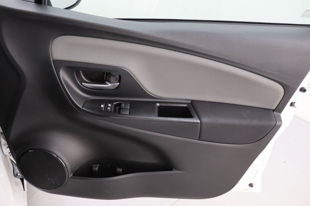 Used Toyota Yaris 2019 for sale - 77976597: Photo 25