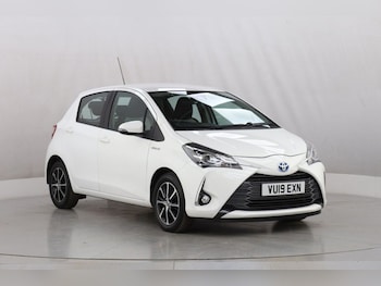 Used Toyota Yaris 2019 for sale - 77976597: Photo