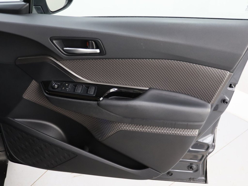 Used Toyota C-HR 2020 for sale - 77879790: Photo 26