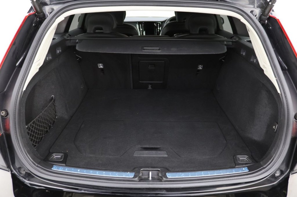 Used Volvo V60 2022 for sale - 77477459: Photo 25