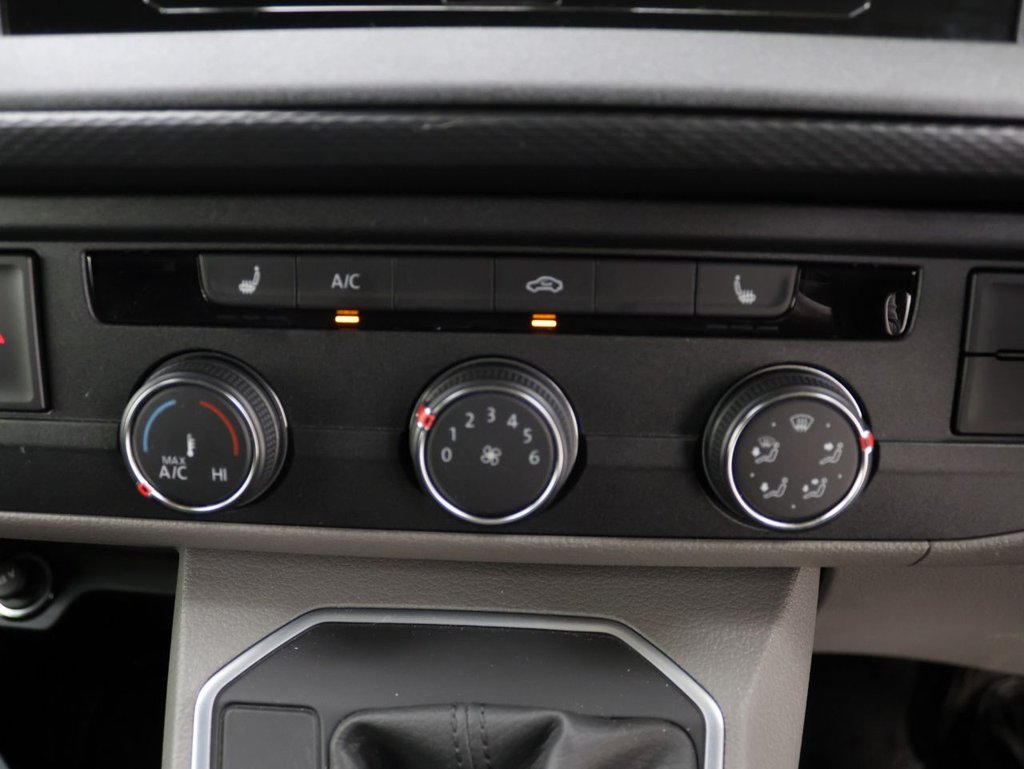 Used Volkswagen Transporter 2021 for sale - 76210115: Photo 15