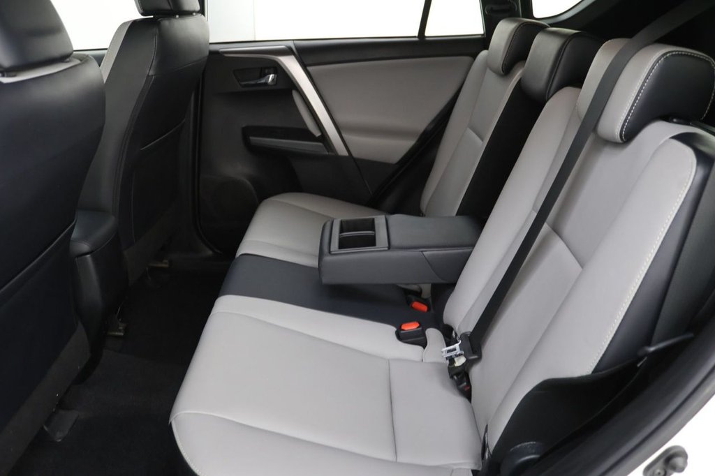 Used Toyota RAV4 2017 for sale - 77187887: Photo 21
