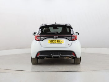 Used Toyota Yaris 2023 for sale - 79103295: Photo