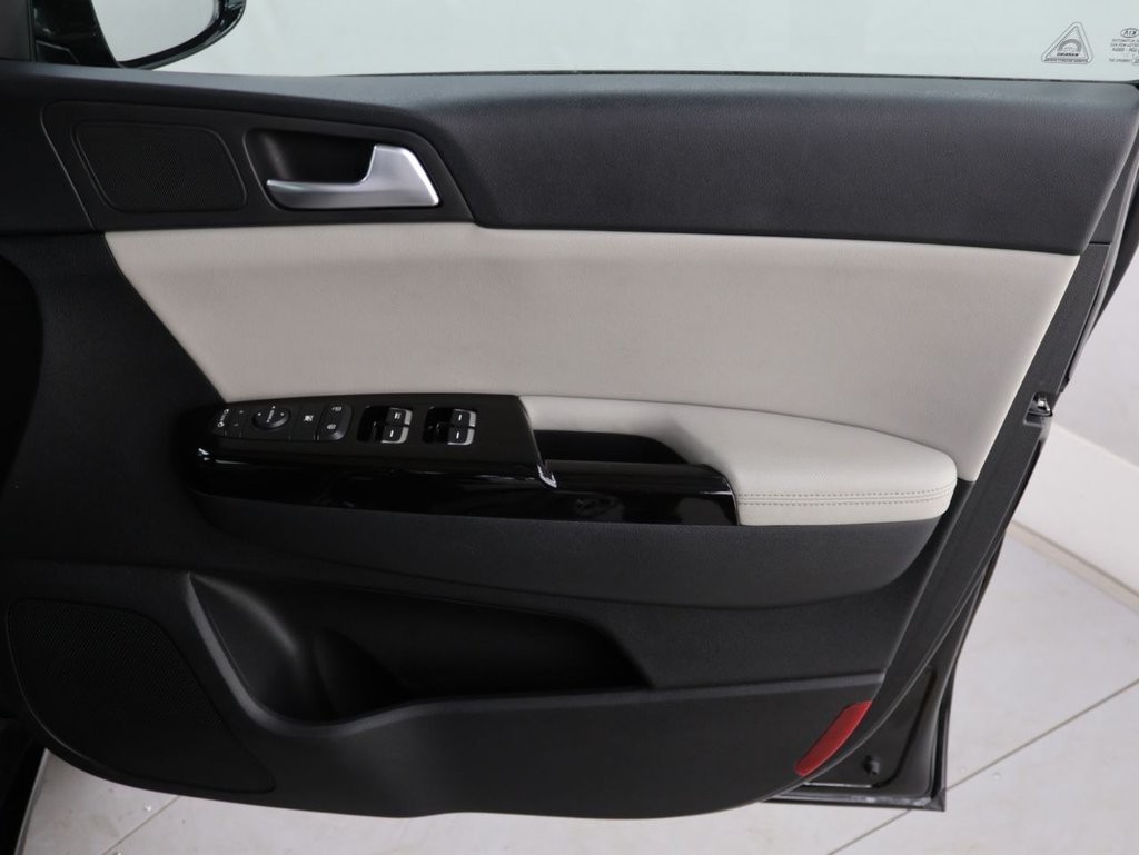 Used Kia Sportage 2021 for sale - 76210122: Photo 26