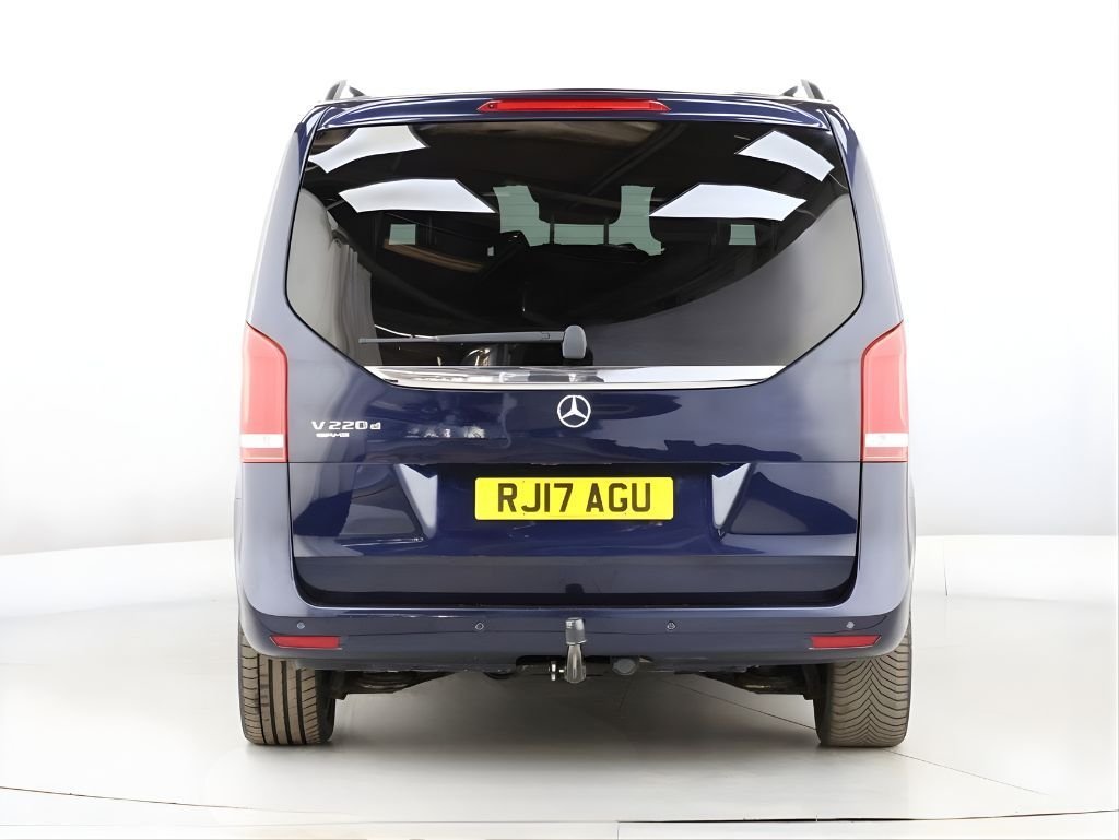 Used Mercedes-Benz V-Class 2017 for sale - 77764971: Photo 7