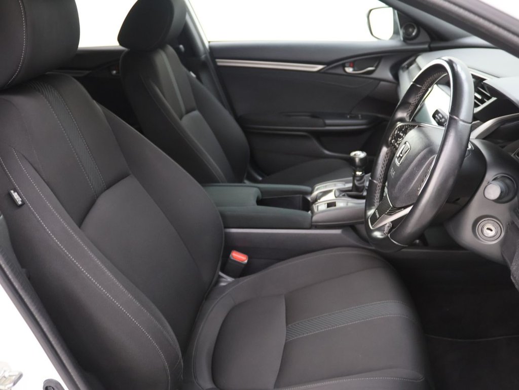 Used Honda Civic 2019 for sale - 76909708: Photo 12