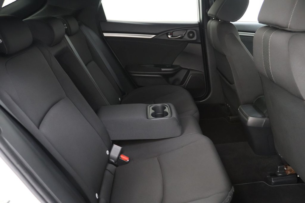 Used Honda Civic 2019 for sale - 76909708: Photo 17