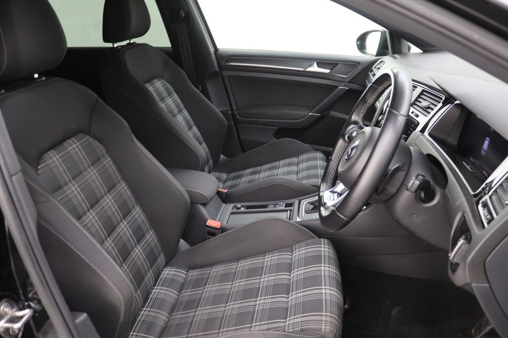 Used Volkswagen Golf 2018 for sale - 76962163: Photo 12