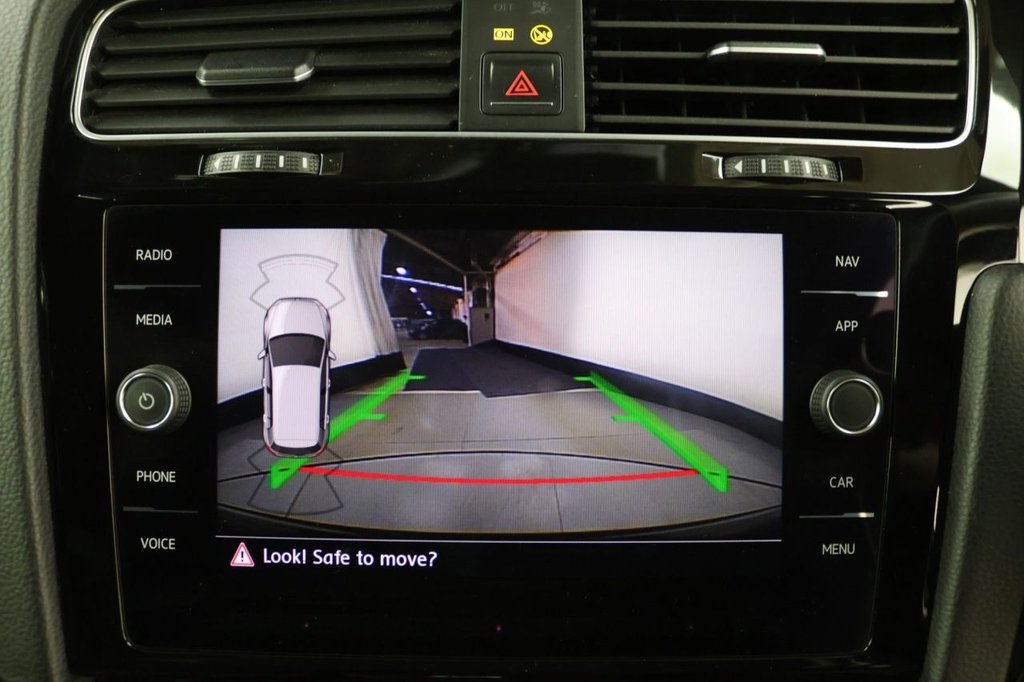 Used Volkswagen Golf 2018 for sale - 76962163: Photo 15