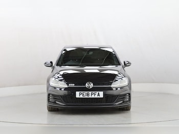 Used Volkswagen Golf 2018 for sale - 76962163: Photo