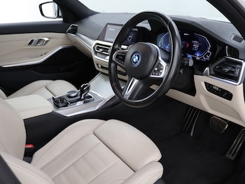 Used BMW 3 Series 2021 for sale - 79400492: Photo