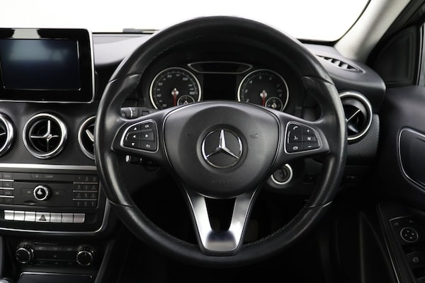Used Mercedes-Benz A-Class 2017 for sale - 75671762: Photo 20